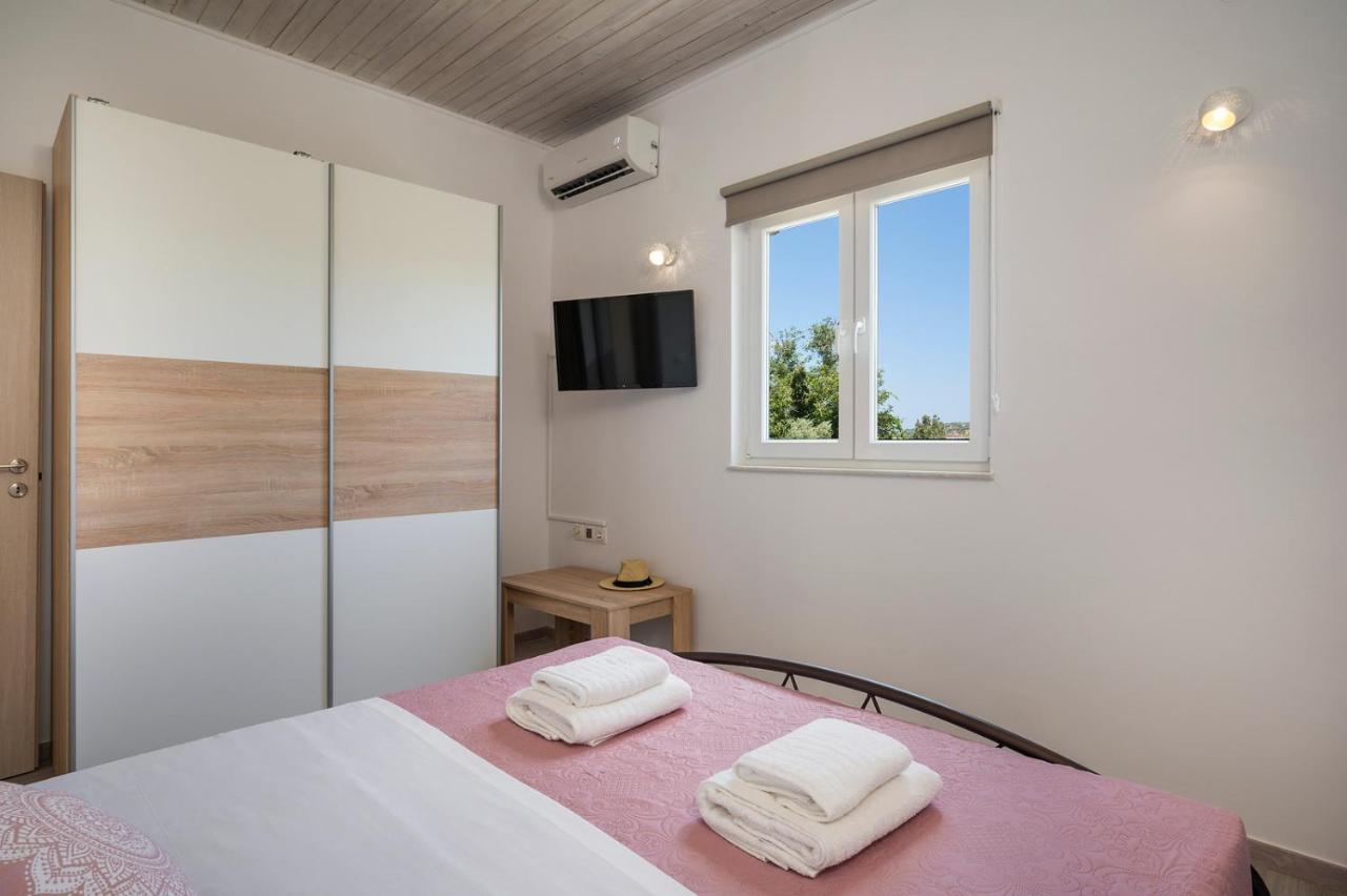 B&M Villas Metochi Siriliou 외부 사진